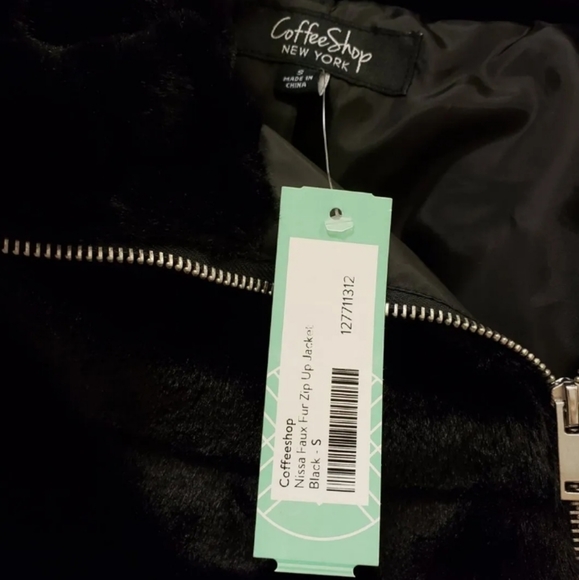Brand new Coffeeshop Nissa Faux Fur full Zip Up collared Jacket coat Small NWT - Picture 3 of 4